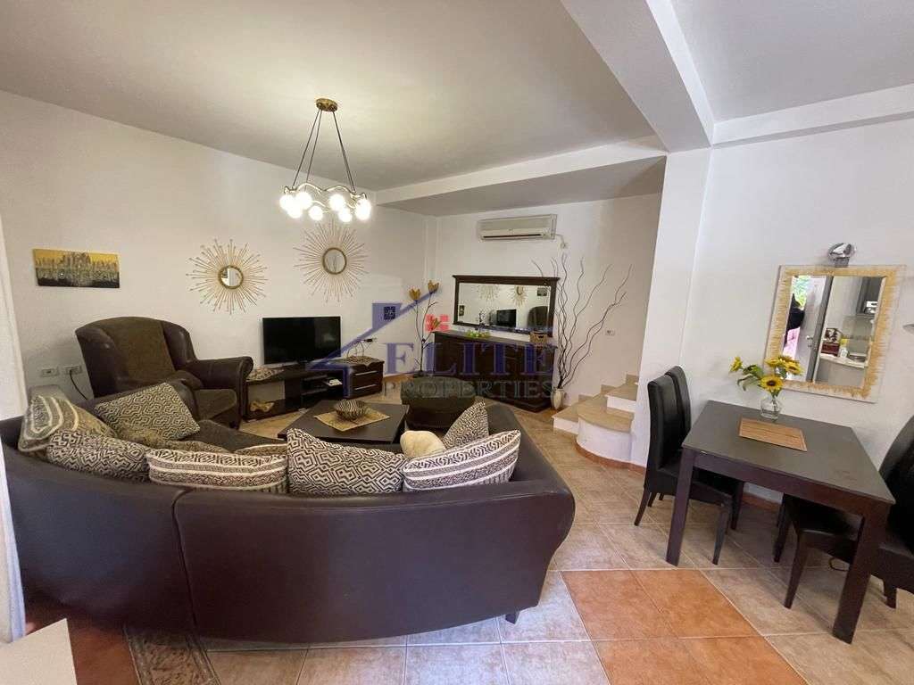 Duplex me qira te Inxhinieria e Ndërtimit