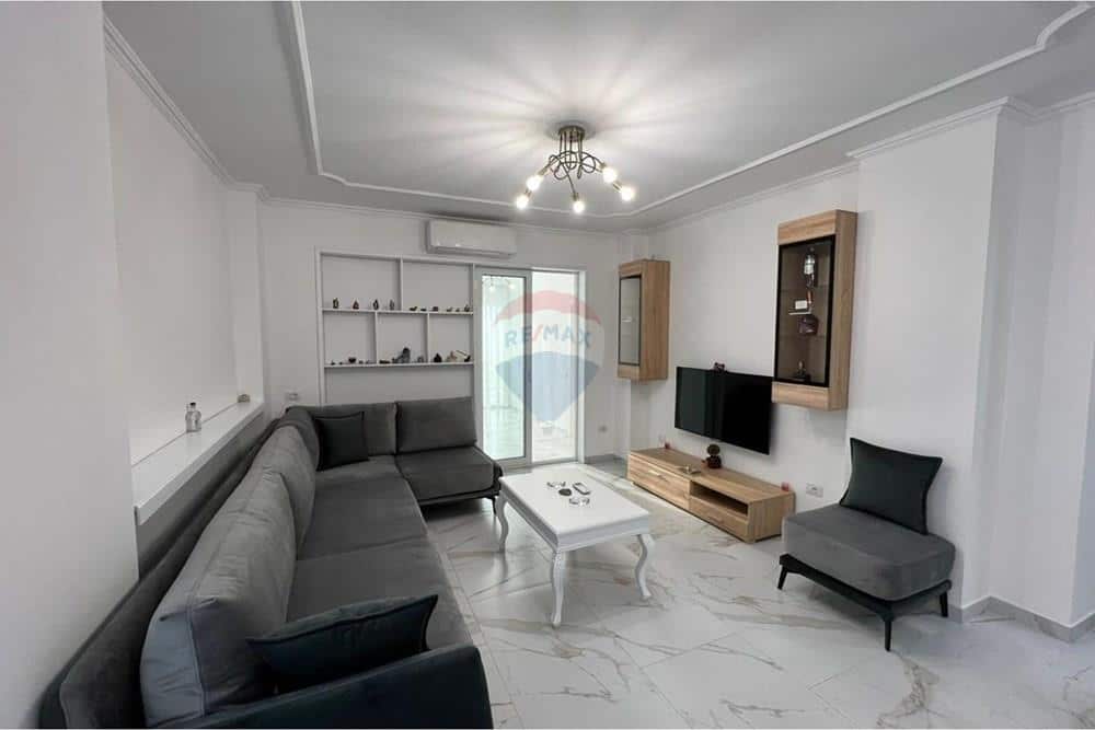 APARTAMENT ME QIRA [2+1+2] – SHESHI WILSON, TIRANË